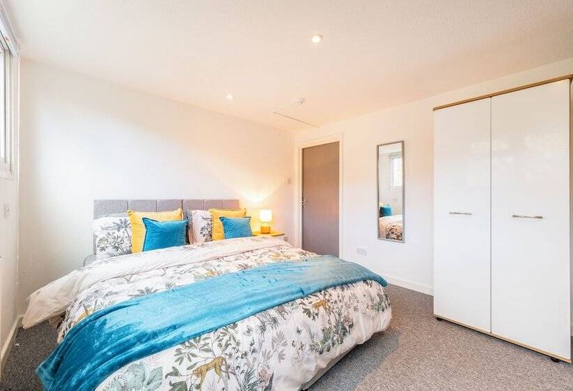 레지던스 Stunning 5 Bed Maisonette In Bristol