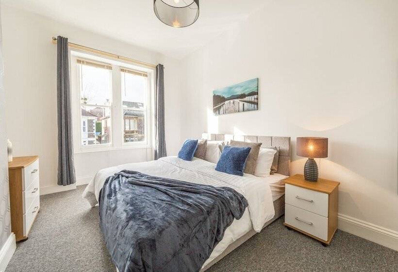 레지던스 Stunning 5 Bed Maisonette In Bristol