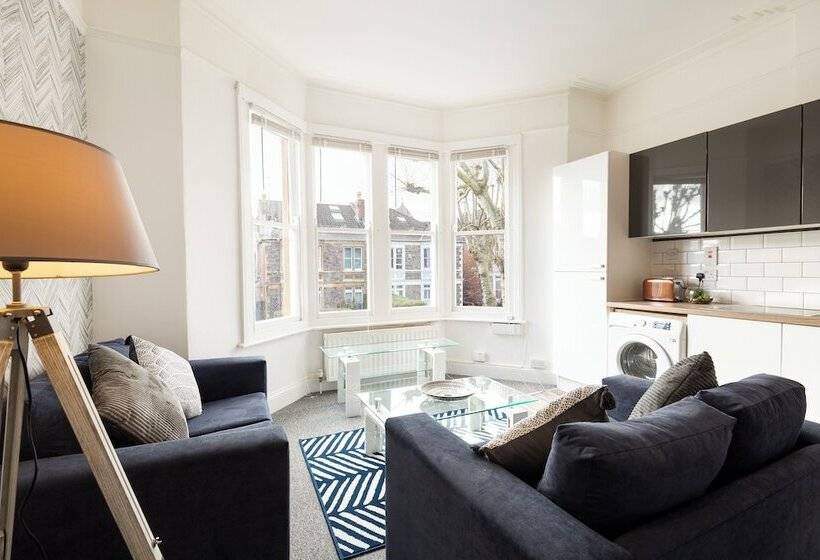 레지던스 Stunning 5 Bed Maisonette In Bristol