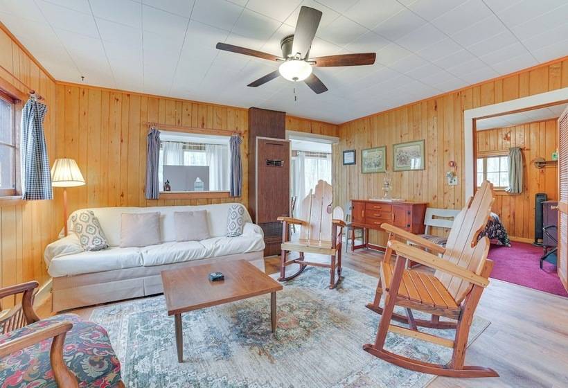 Roscommon Cabin < Half Mi To Higgins Lake!