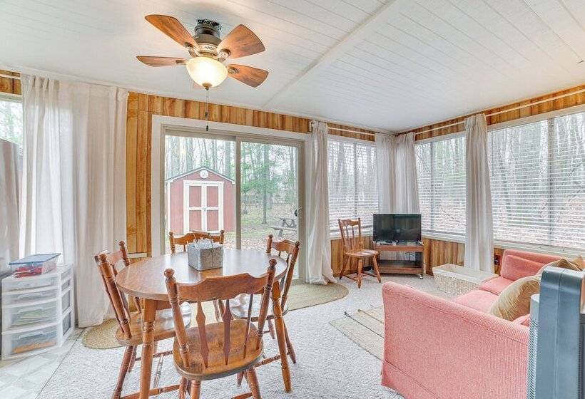 Roscommon Cabin < Half Mi To Higgins Lake!