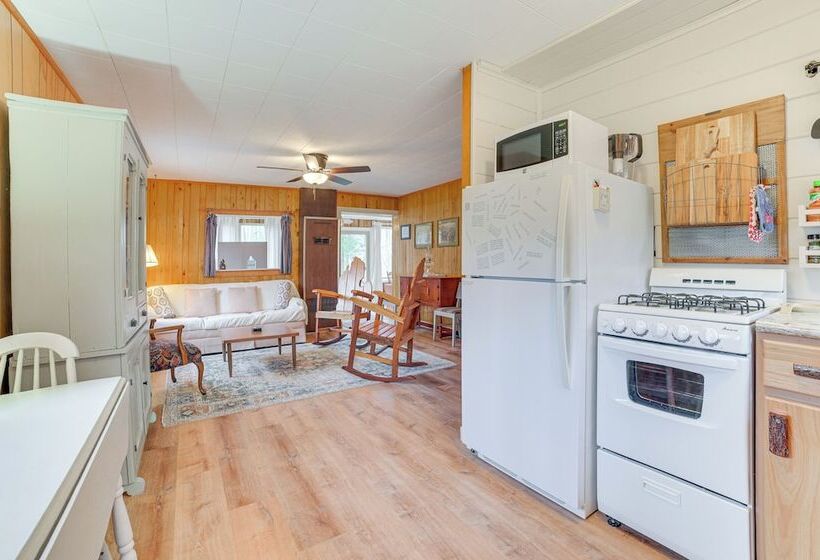 Roscommon Cabin < Half Mi To Higgins Lake!