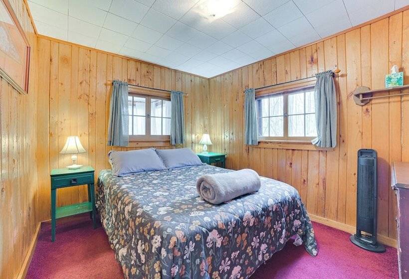 Roscommon Cabin < Half Mi To Higgins Lake!