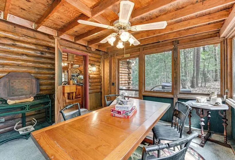 Lake & Beach Access At Lake Luzerne Cabin!