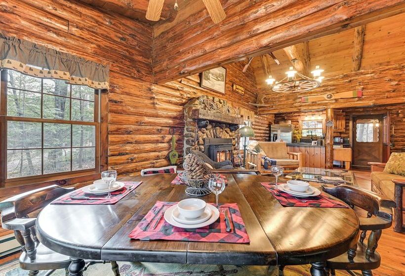 Lake & Beach Access At Lake Luzerne Cabin!