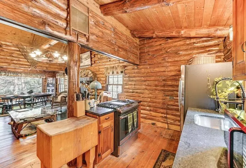 Lake & Beach Access At Lake Luzerne Cabin!