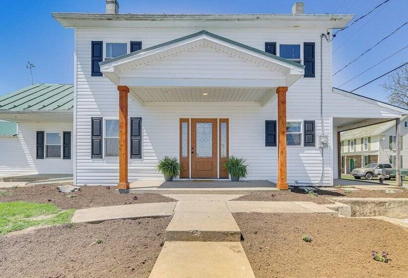 Spacious Shippensburg Home, Close To Museums!