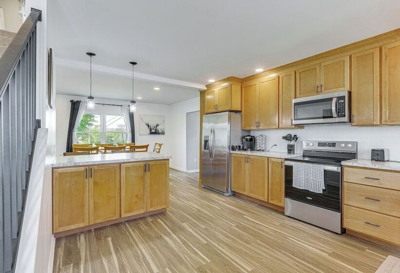 Spacious Shippensburg Home, Close To Museums!