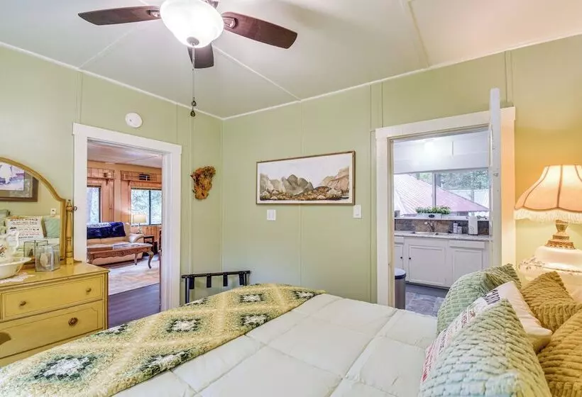 Sugar Pine Cabin W/ Fire Pit ~ 8 Mi To Yosemite