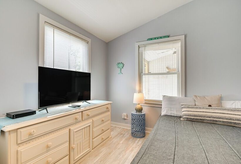 Community Pool & Beach Access: Surfside Beach Home