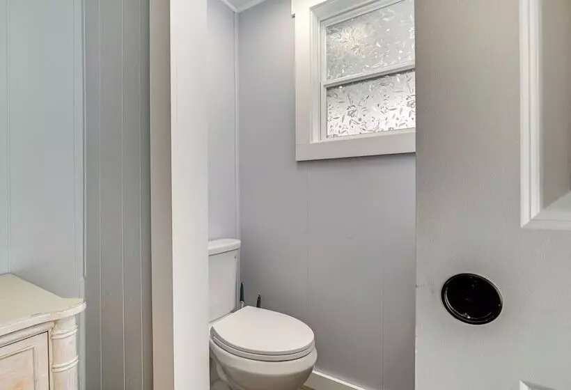 Community Pool & Beach Access: Surfside Beach Home