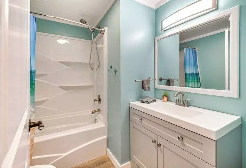 Community Pool & Beach Access: Surfside Beach Home