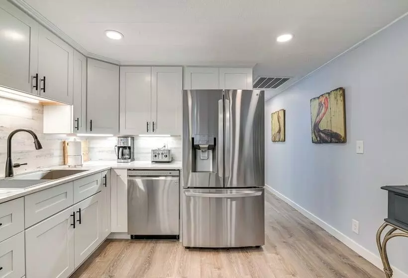 Community Pool & Beach Access: Surfside Beach Home