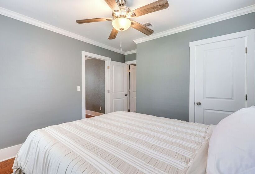 Updated Jacksonville Home < 1 Mi To St Johns River