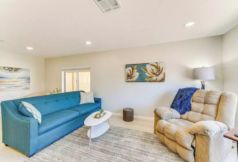 Updated Sun Lakes Home W/ Grill < 1 Mi To Golf