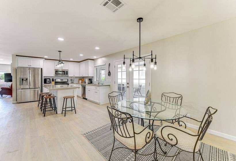 Updated Sun Lakes Home W/ Grill < 1 Mi To Golf