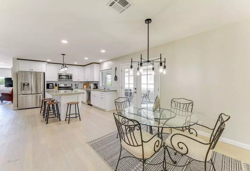 Updated Sun Lakes Home W/ Grill < 1 Mi To Golf