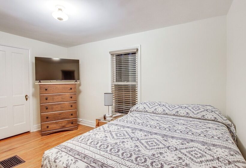 Barnes City House ~ 3 Mi To Hunting & Fishing!