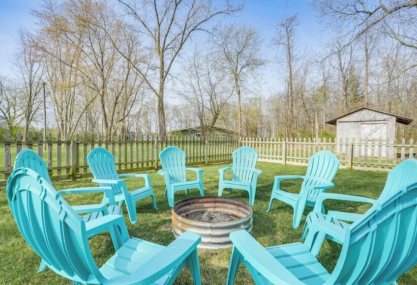Benton Harbor Home W/ Fire Pit   2 Mi To Beach!
