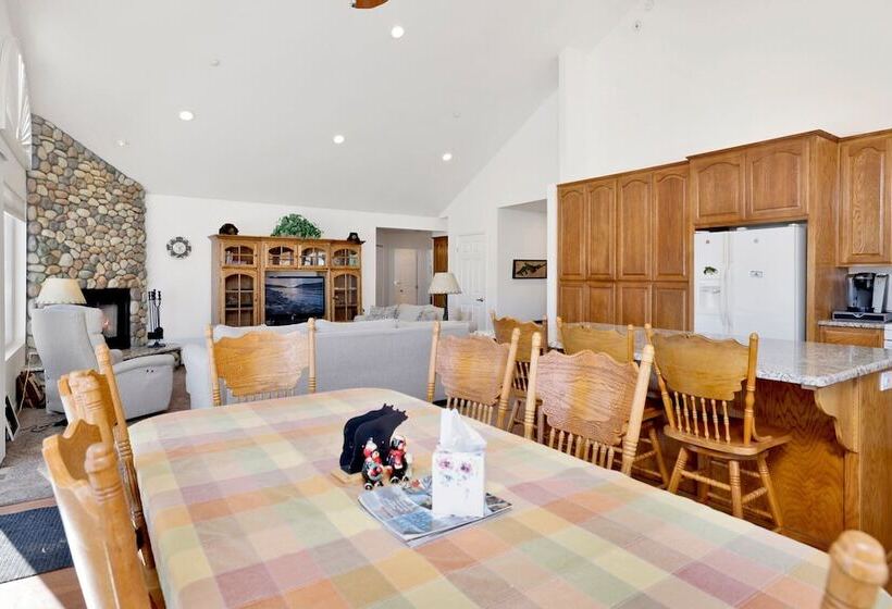 Big Bear Cozy Hideaway #2253