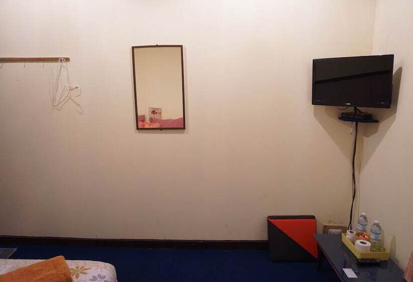 Hotelli Chiangkhan Modern Home