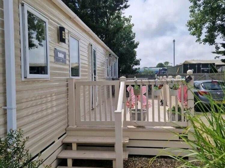 酒店 Lovely 3 Bed Home In Rookley On The Isle Of Wight