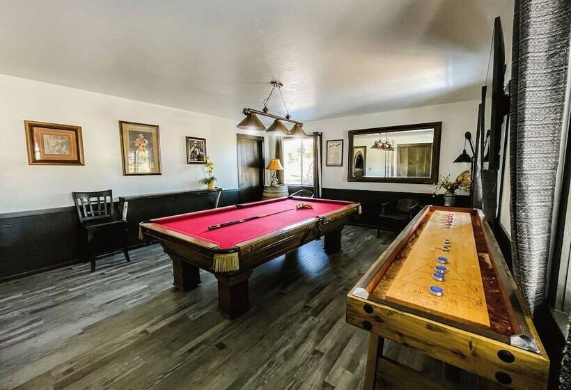 ホテル The Ranch House #1998