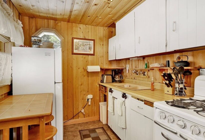 Moonridge R N R #2320