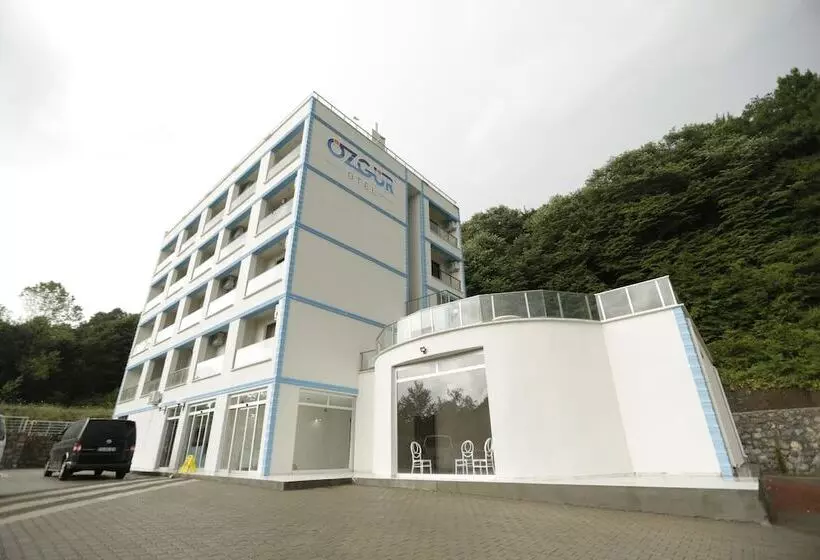 Ozgur Otel