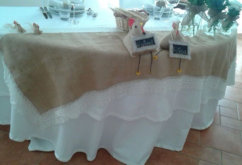 بنسيون Ai Monti Del Gennargentu