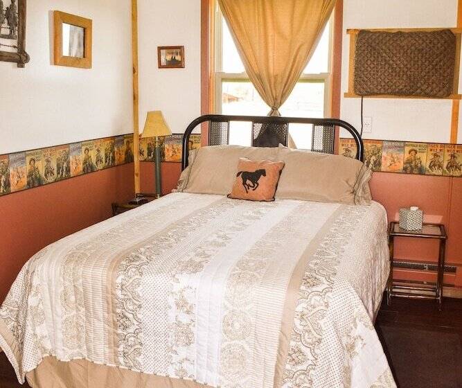 بنسيون Beartooth Basin Bunkhouse