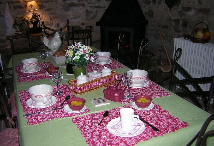 بنسيون Chambres Du Domaine Saint Anges