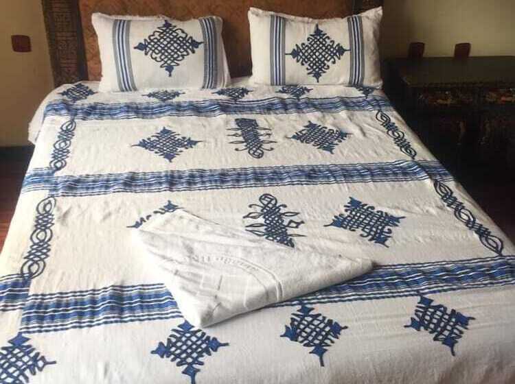 پانسیون Emanuel Guest House