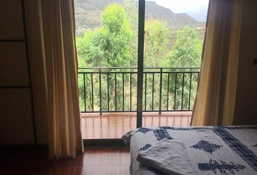 پانسیون Emanuel Guest House