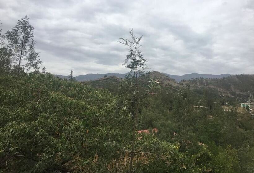 پانسیون Emanuel Guest House