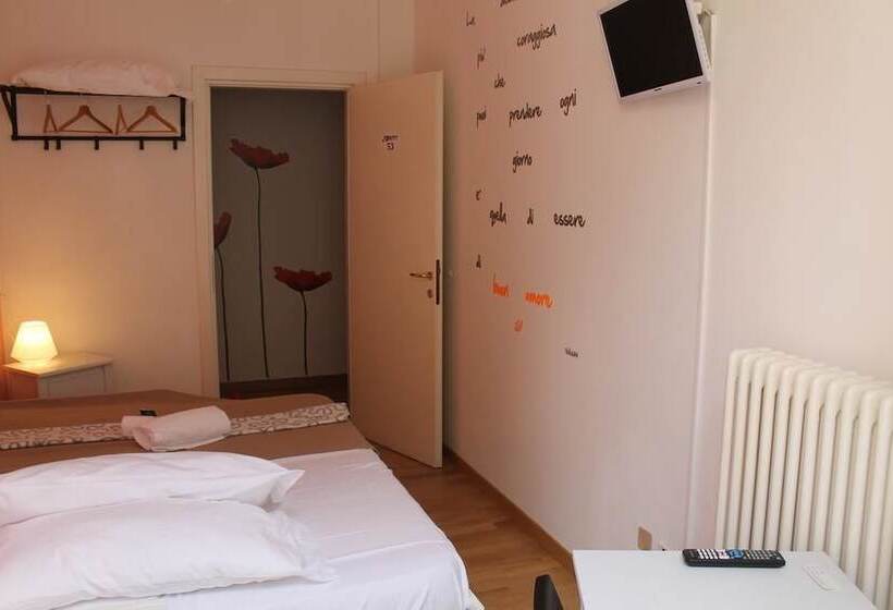 پانسیون My Room Center Station