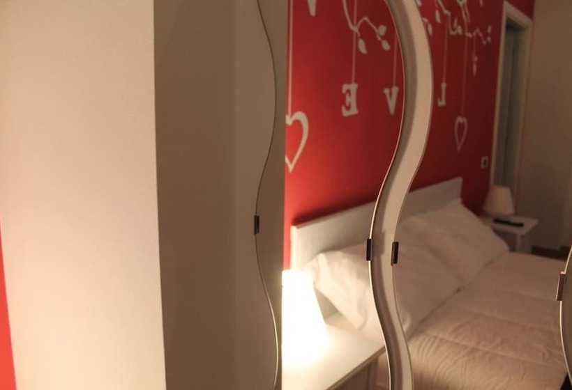 پانسیون My Room Center Station