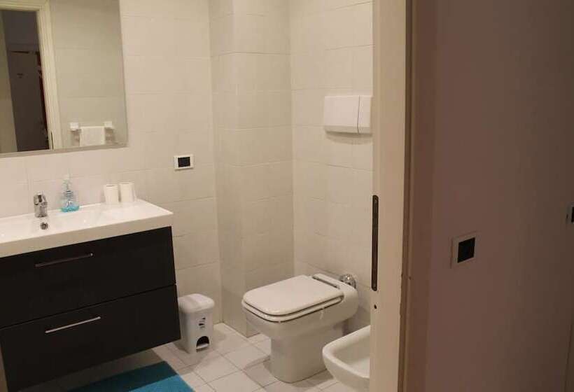 پانسیون My Room Center Station