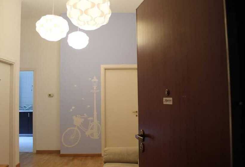 پانسیون My Room Center Station