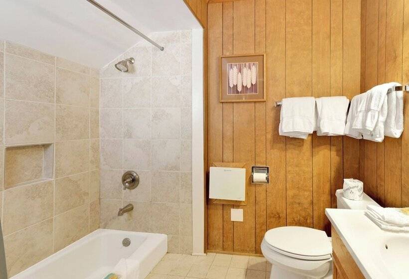 Pinglewood Cabin #2096