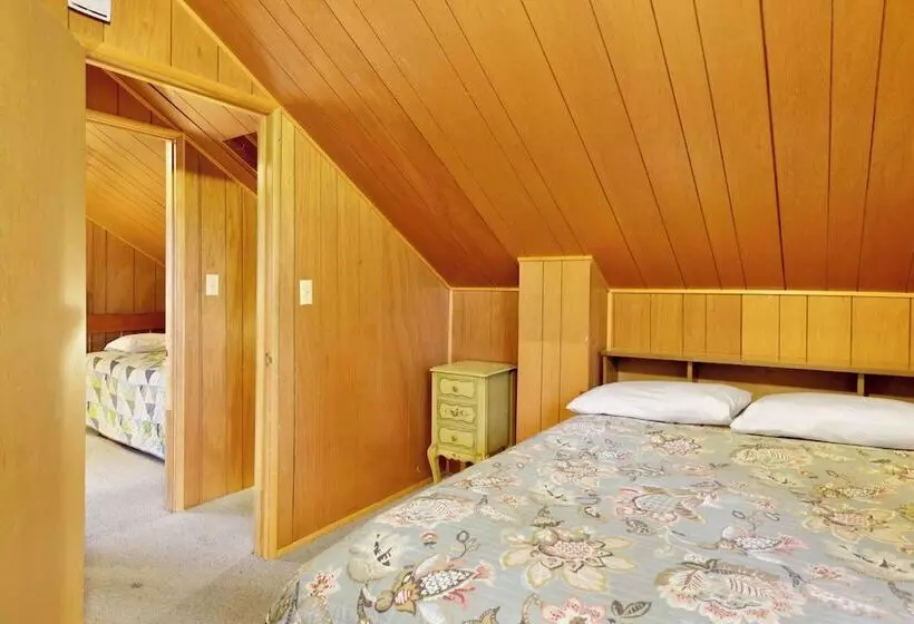 Pinglewood Cabin #2096