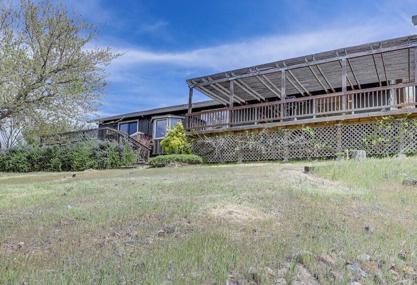 Secluded Home In The Heart Of Wine Country!