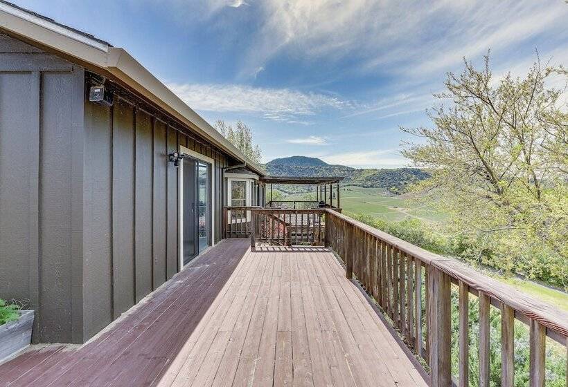 Secluded Home In The Heart Of Wine Country!