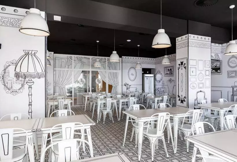 Apartamentos Magic World