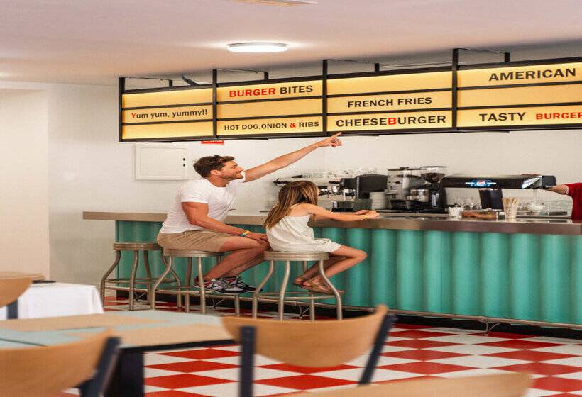 Apartamentos Magic World