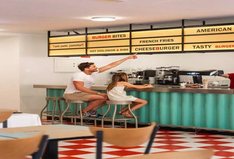 Apartamentos Magic World