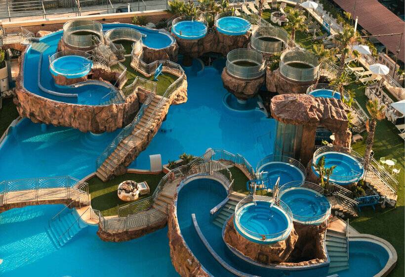 Apartamentos Magic World