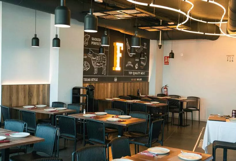 Apartamentos Magic World