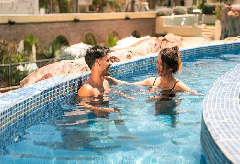 Apartamentos Magic World