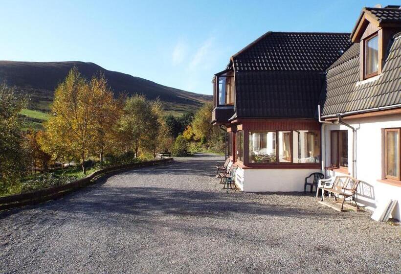 Bed and Breakfast Lough Dan House